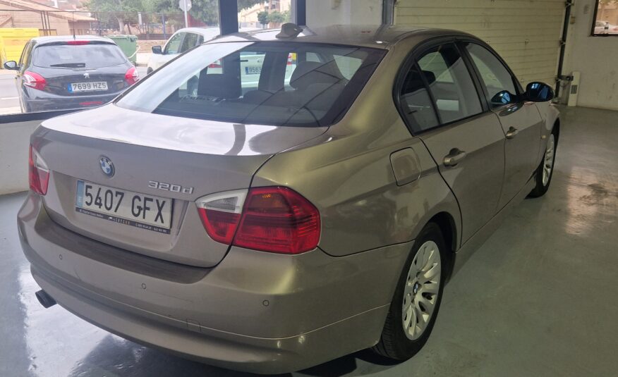 BMW Serie 3 320d