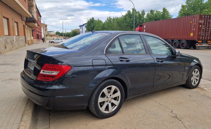 MERCEDES-BENZ C200 C200