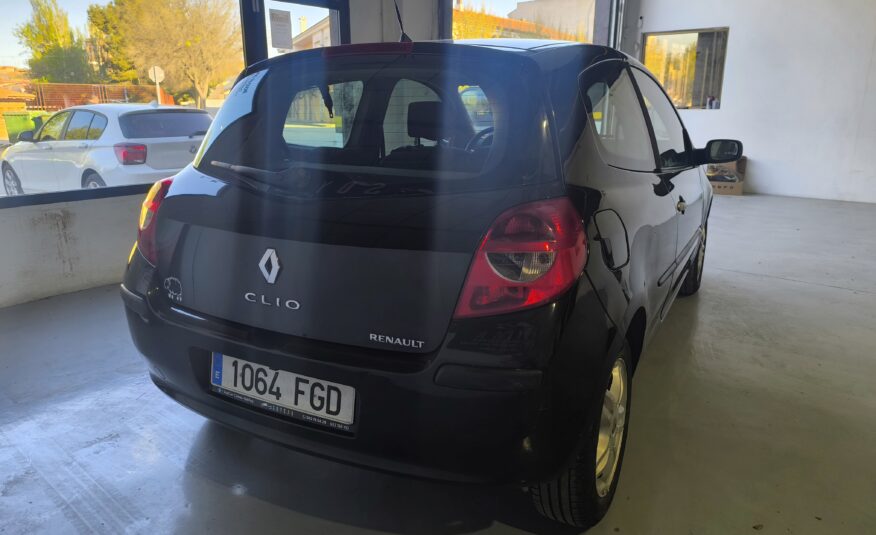 RENAULT Clio 1.5dci