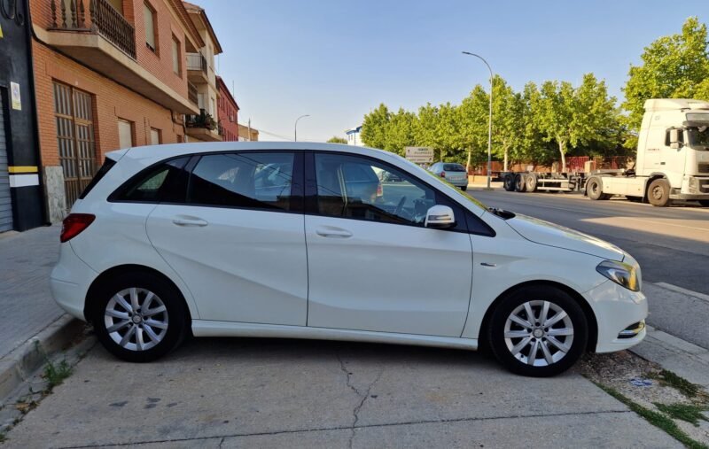 MERCEDES-BENZ B180 1.8cdi